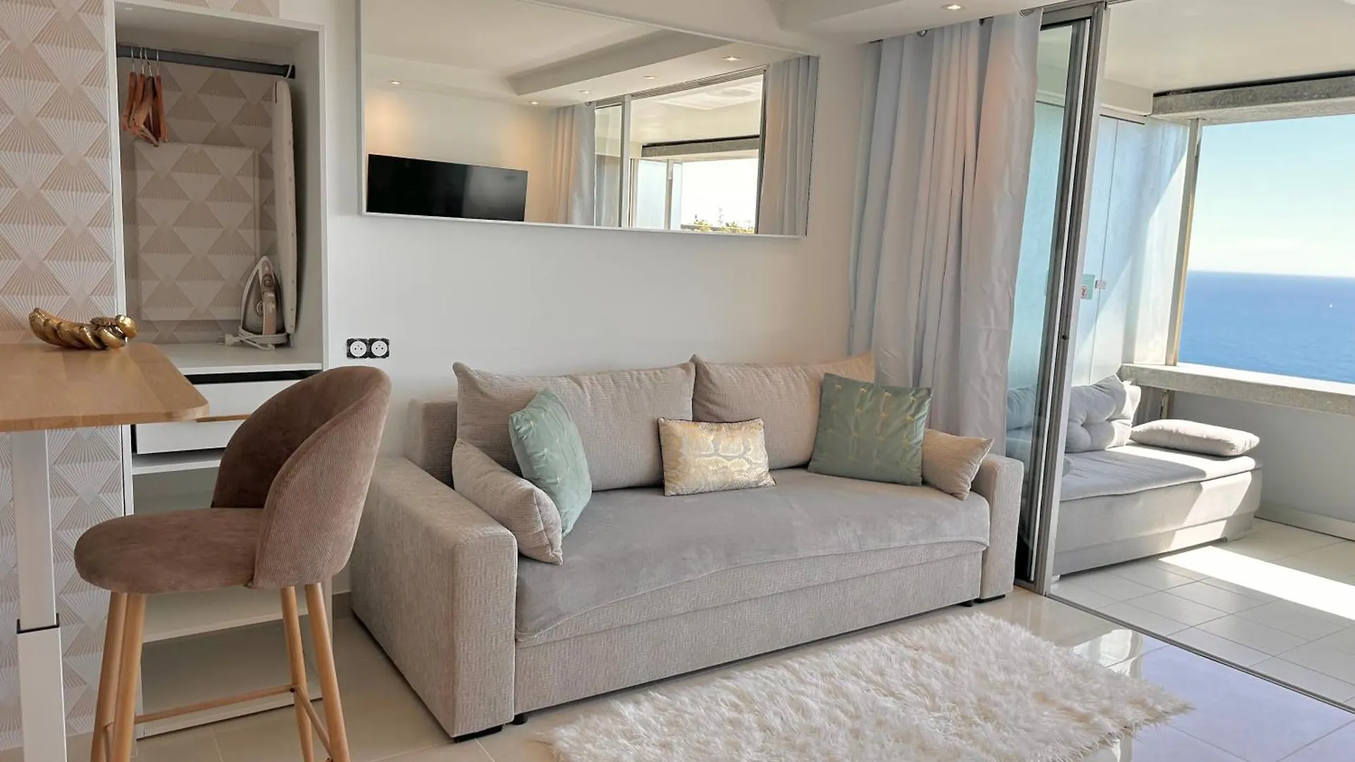 Apartament Sara Riviera Costa Plana Cap-d'Ail